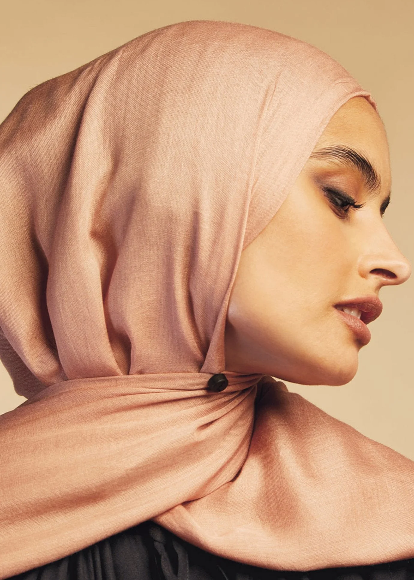 Black Gloss Hijab Magnet - Image 2