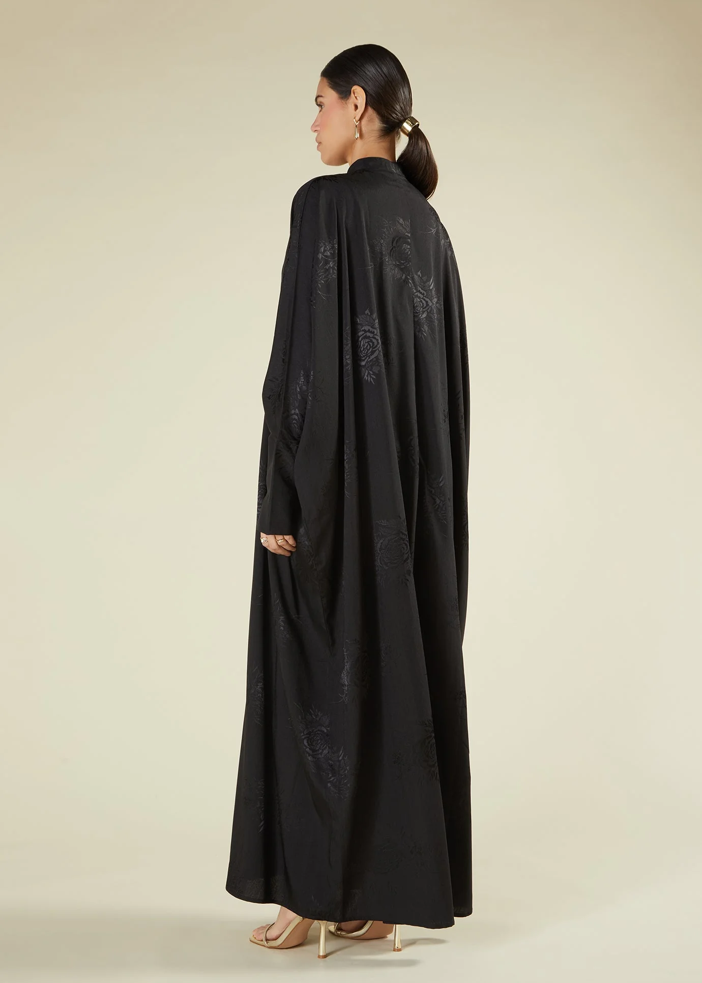 Black Magnolia Abaya - Image 3
