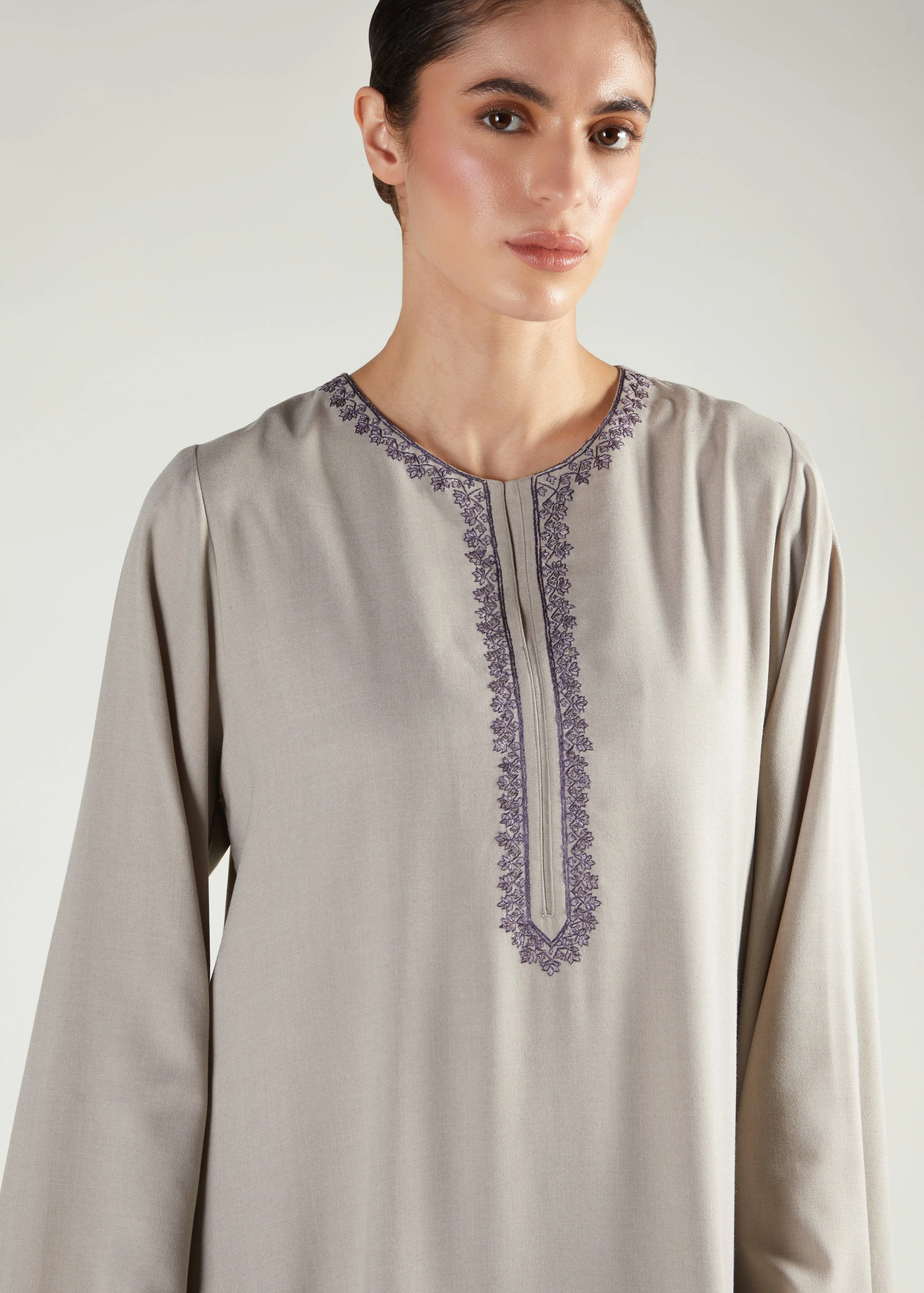 Cornflower Abaya - Image 3