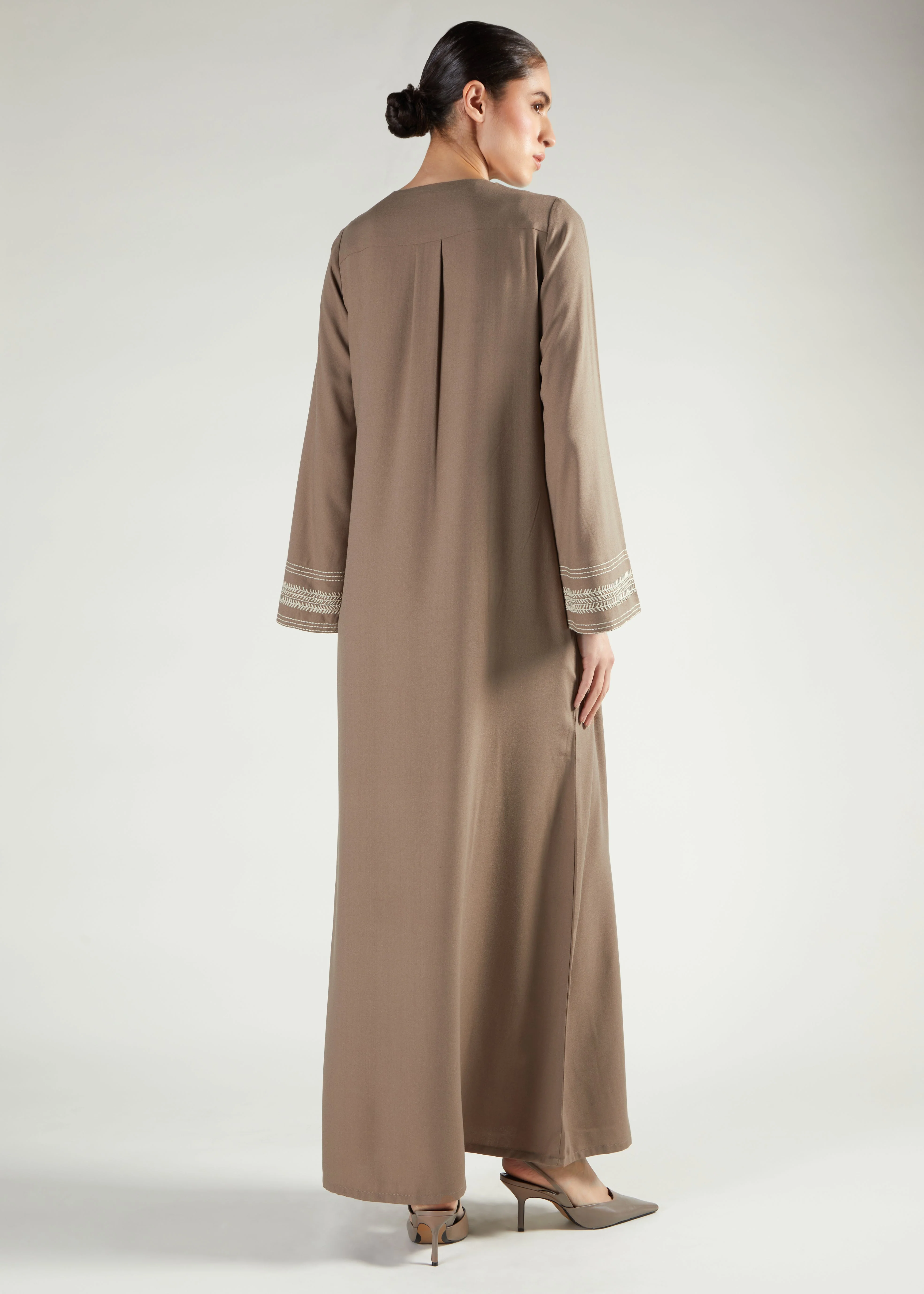 Herringbone Stitch Abaya - Image 7