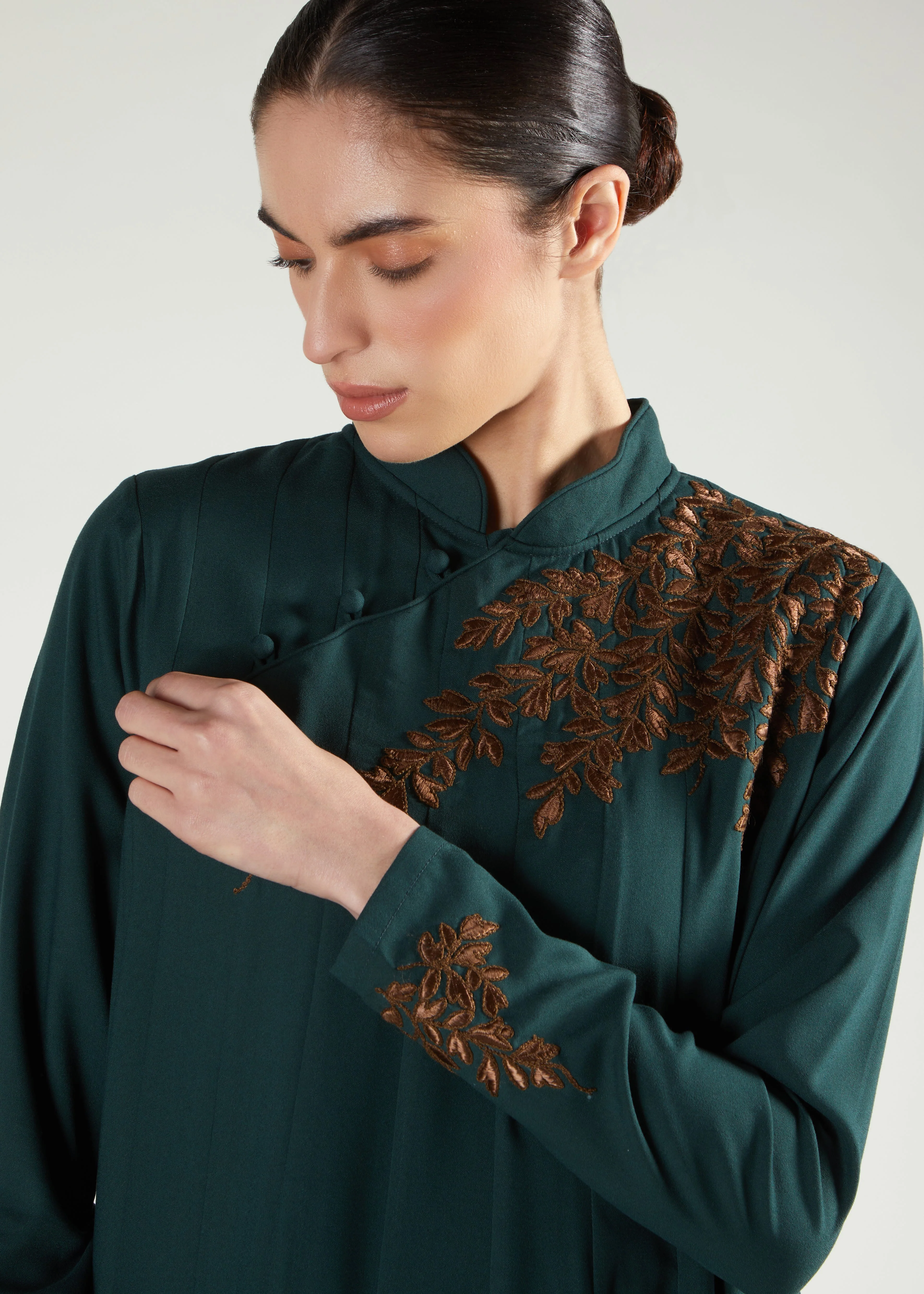 Laurel Leaf Abaya - Image 3