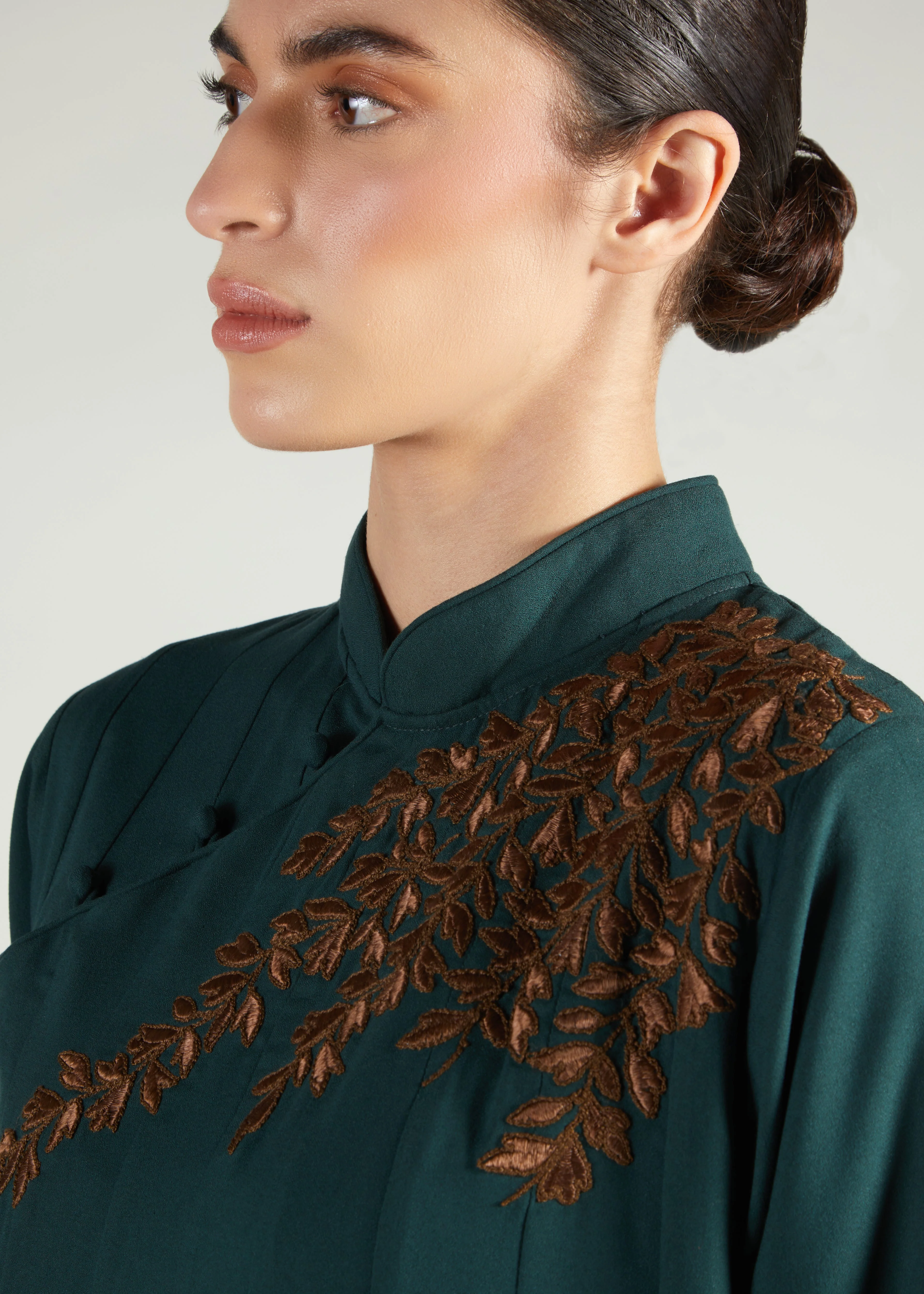 Laurel Leaf Abaya - Image 4