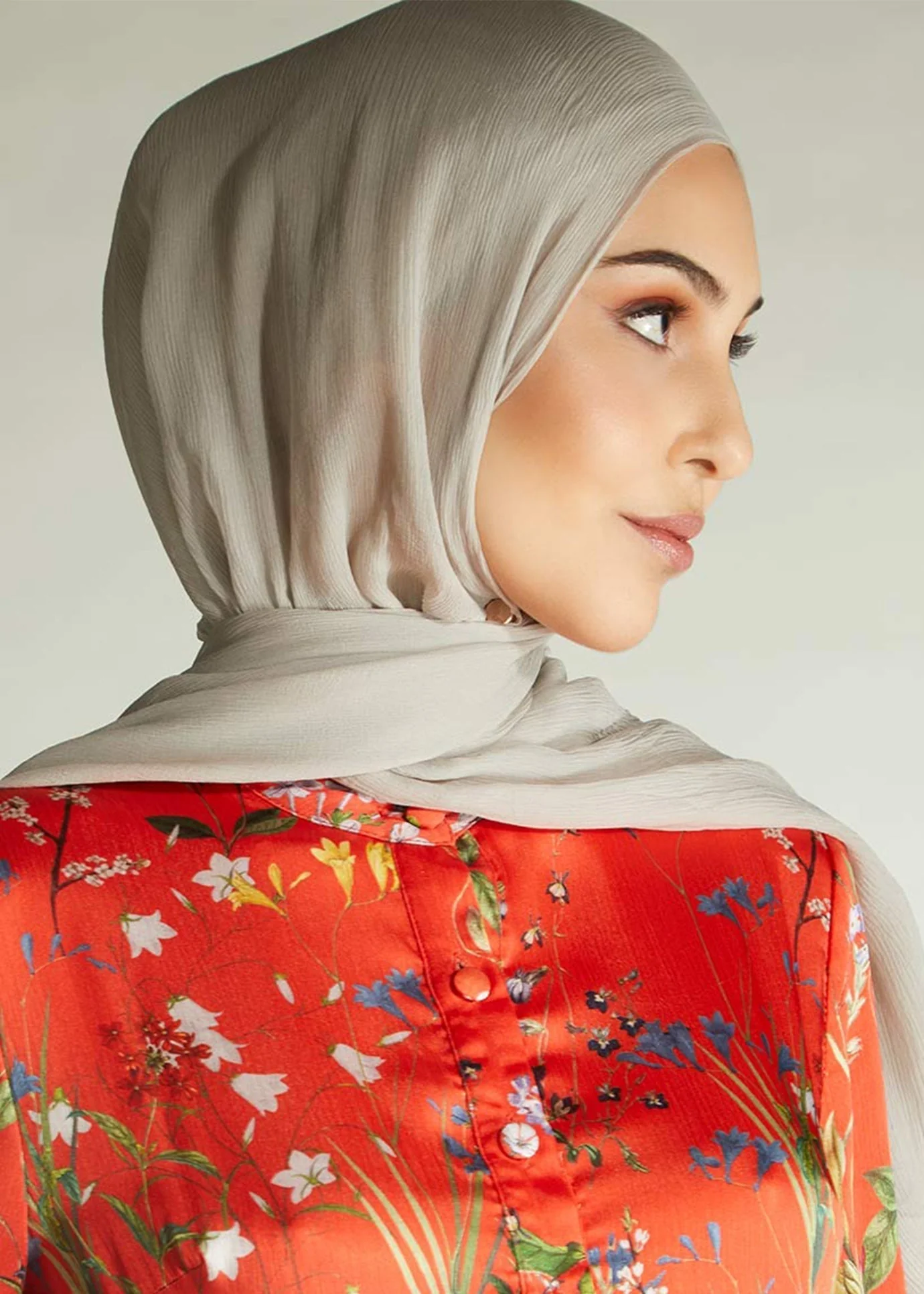Light Grey Chiffon Silk Hijab - Image 2
