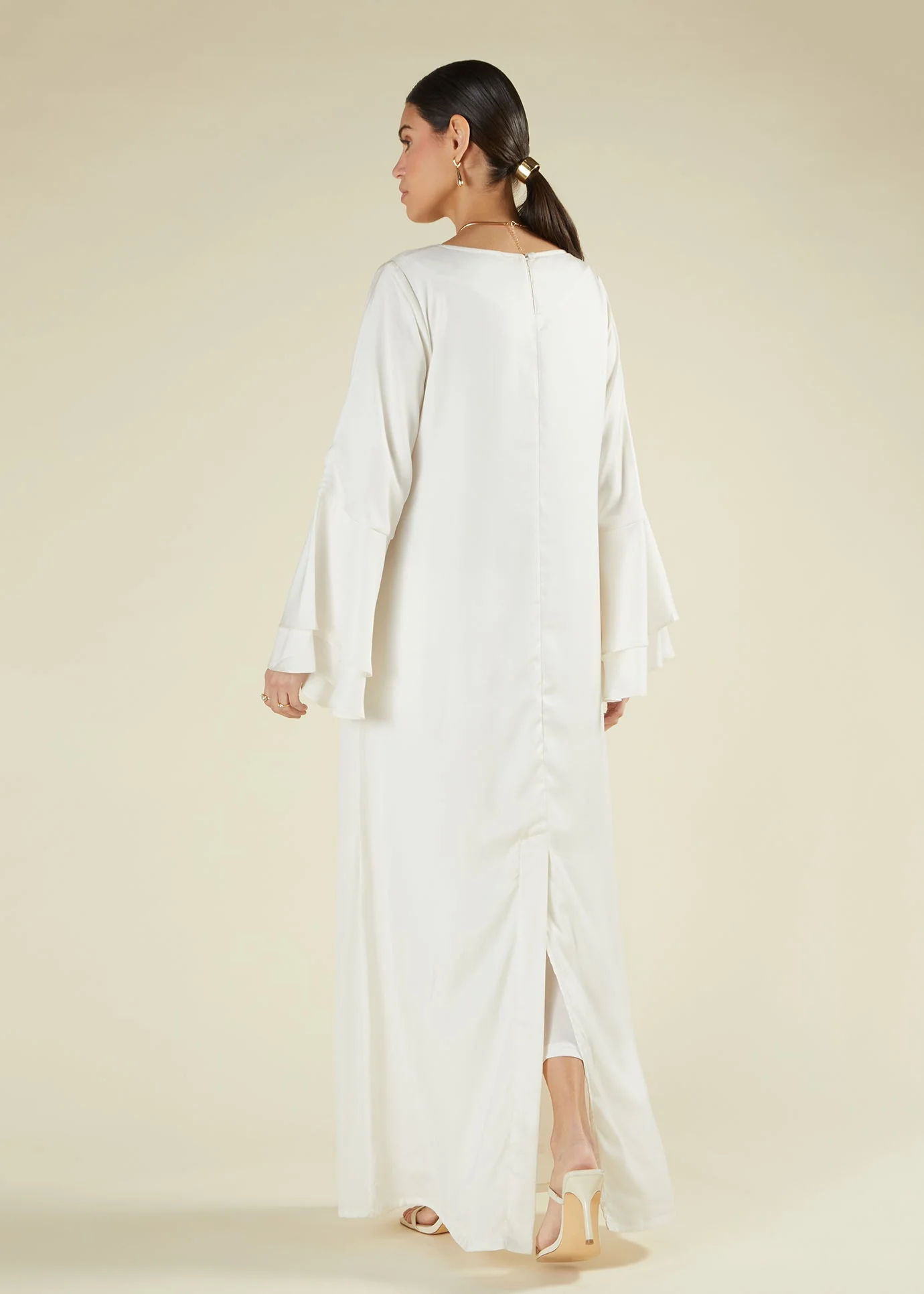 Lilly Sleeve Abaya - Image 3