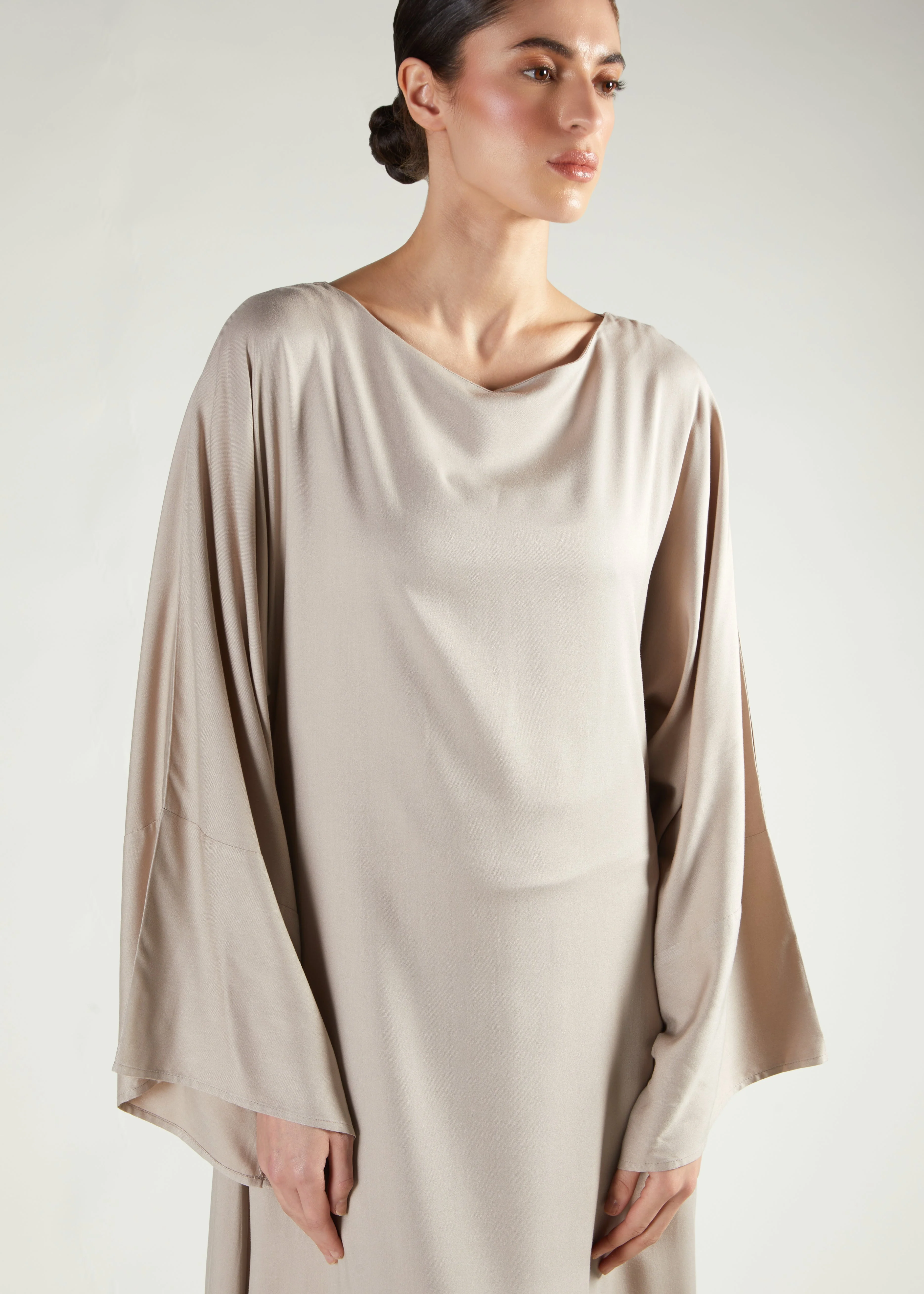 Loose Fit Abaya Cashmere - Image 3
