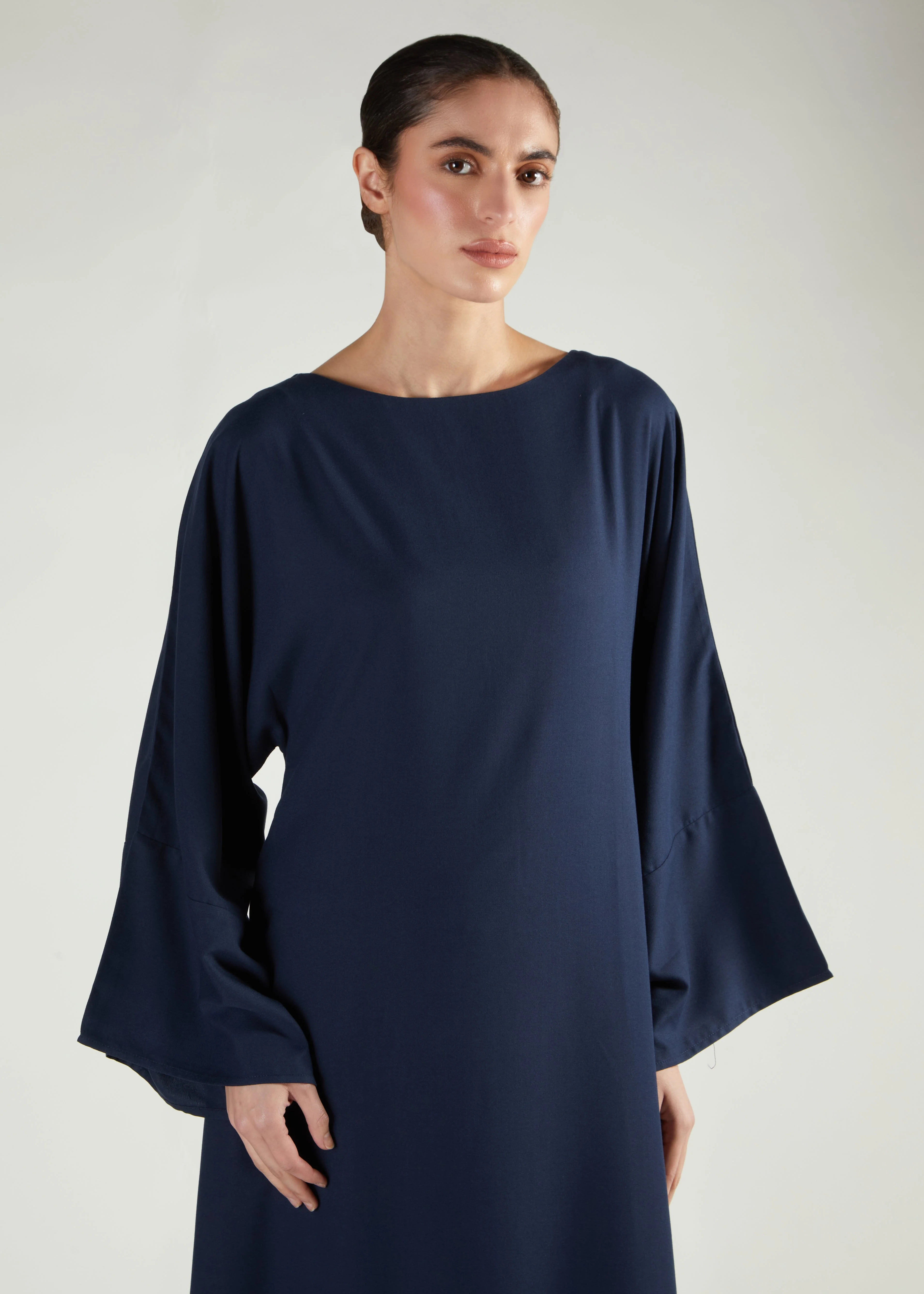 Loose Fit Abaya Navy - Image 3