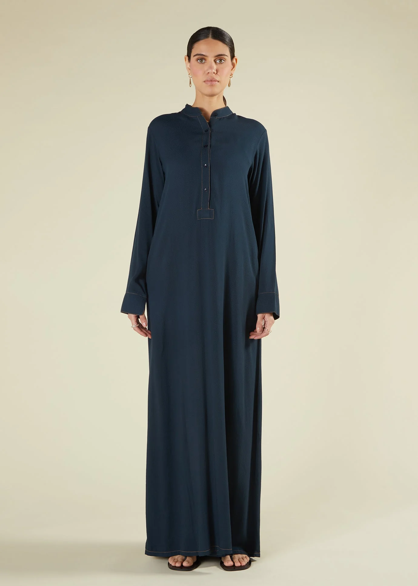 Mandarin Abaya Navy - Image 2