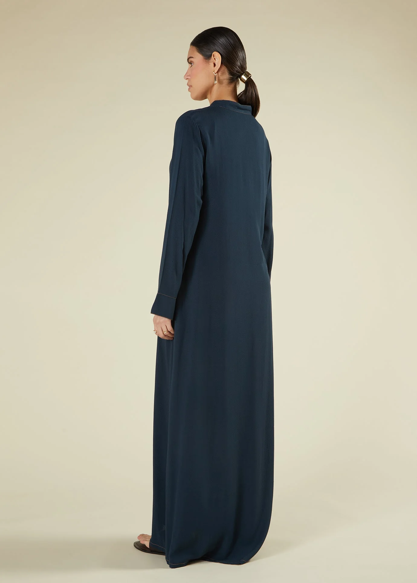 Mandarin Abaya Navy - Image 3