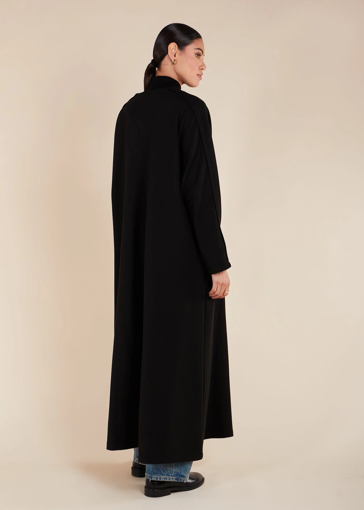 Manto Black - Image 2