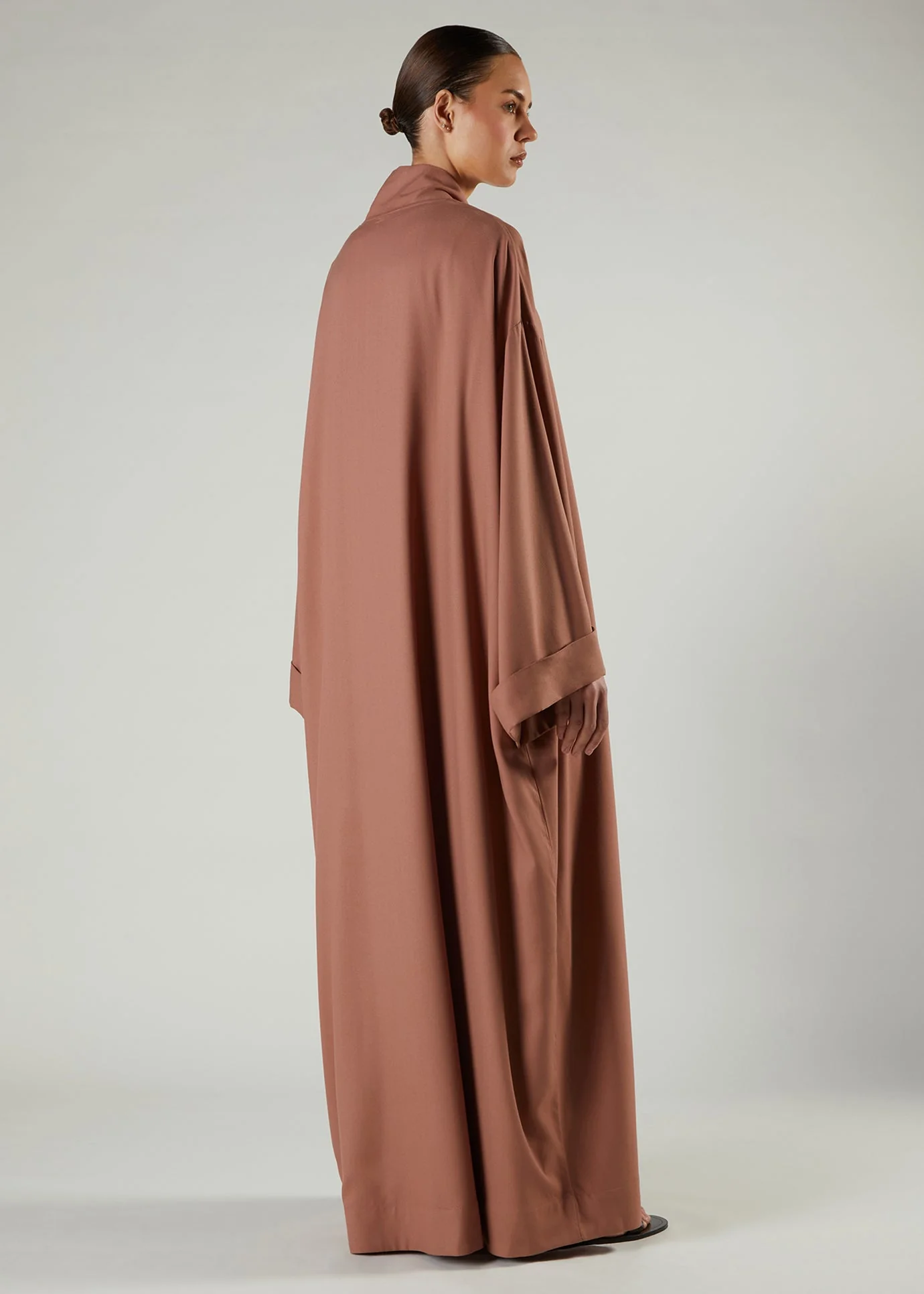 Mocha Open Abaya - Image 3