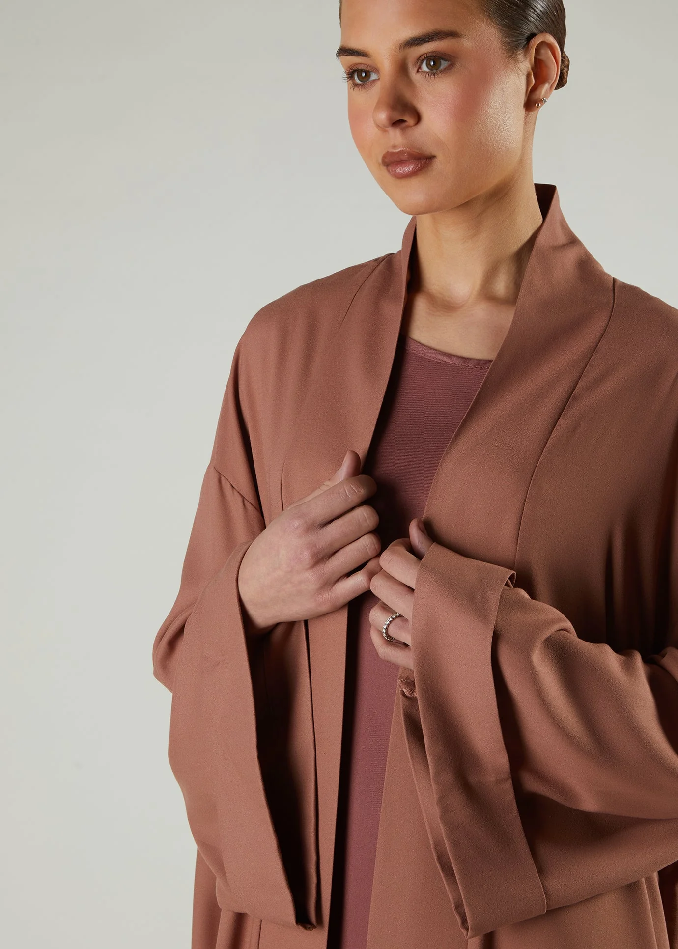 Mocha Open Abaya - Image 4