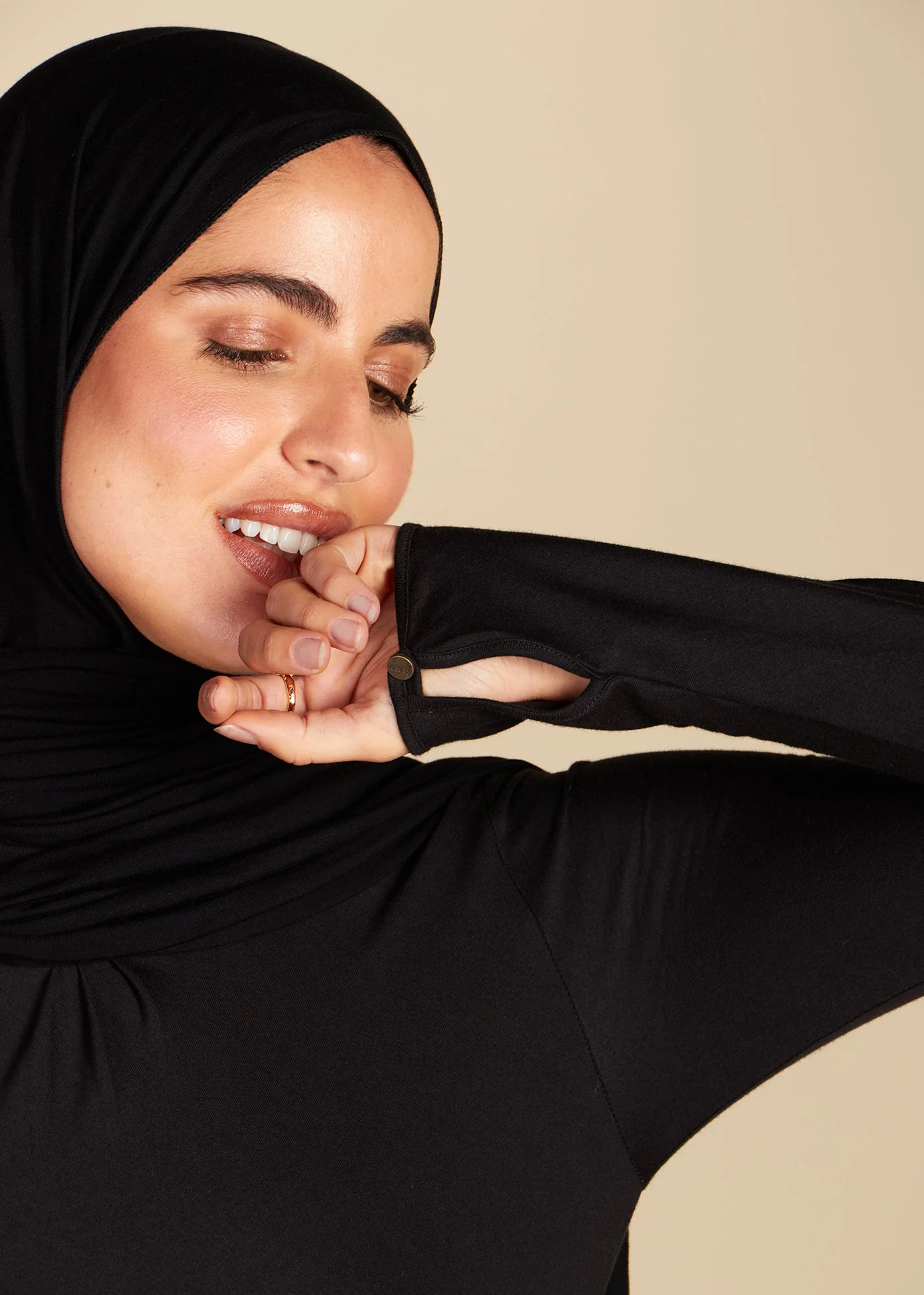 Mulberry Abaya Black - Image 10
