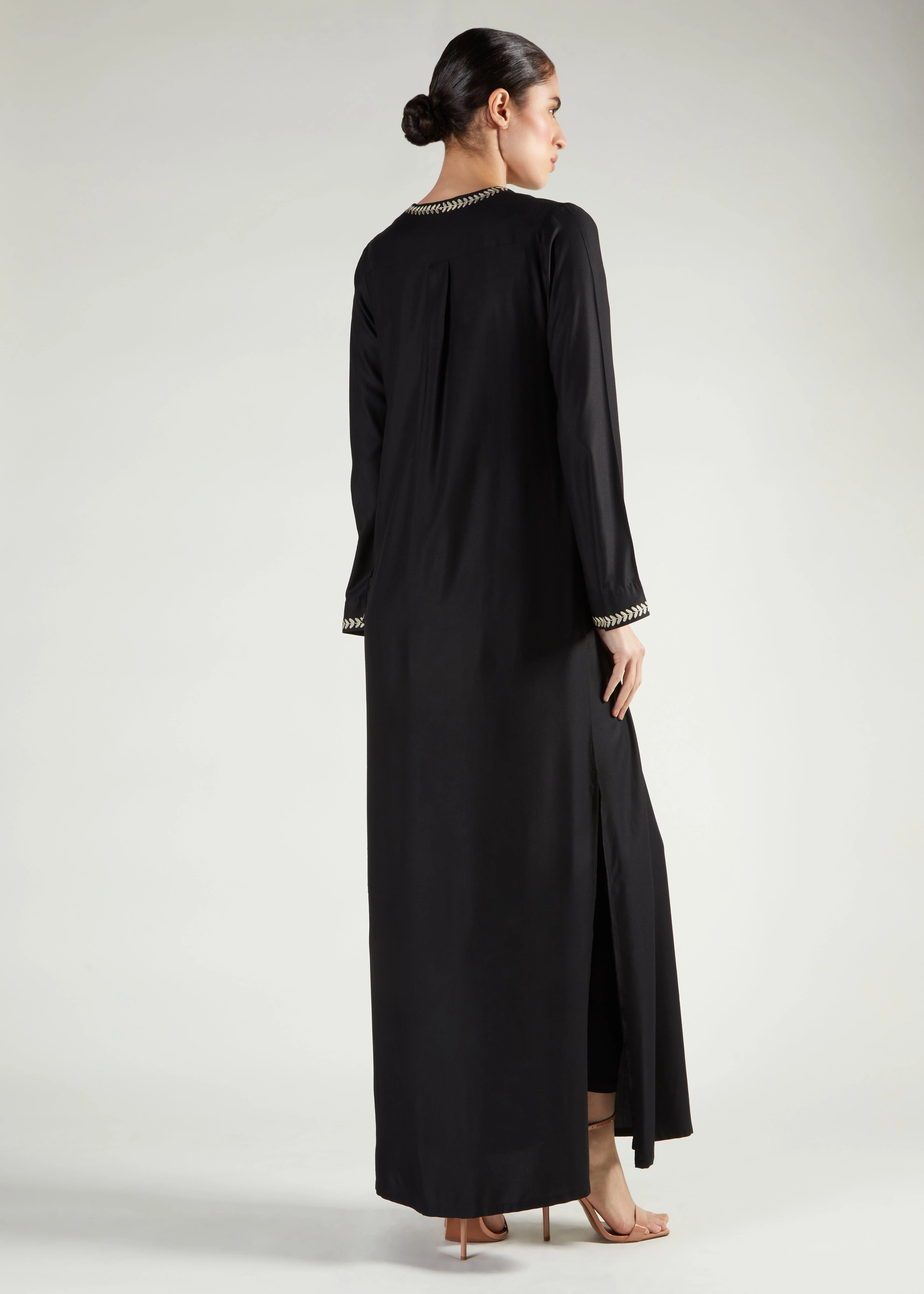Oak Leaf Abaya - Image 2