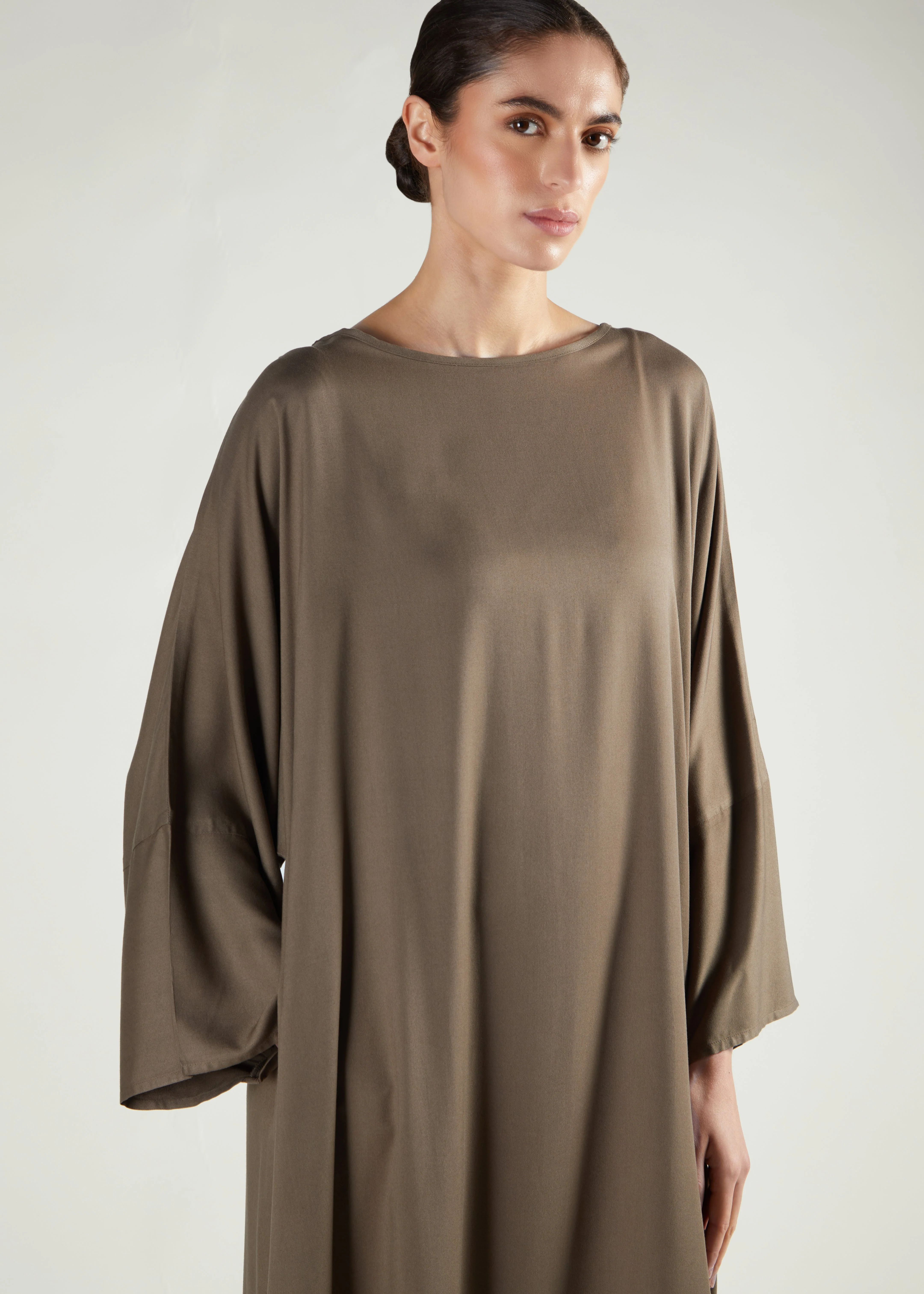 Oversized Abaya Olive - Image 3