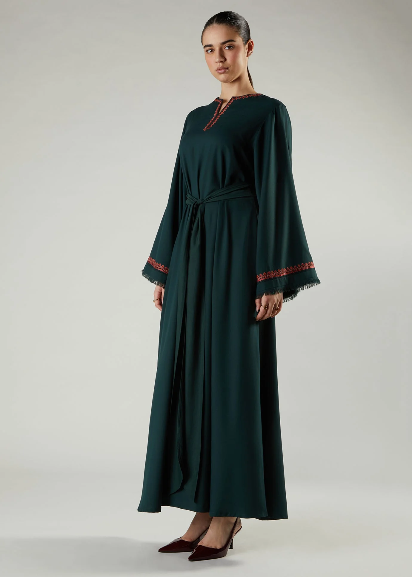 Petite Fleur Abaya - Image 3