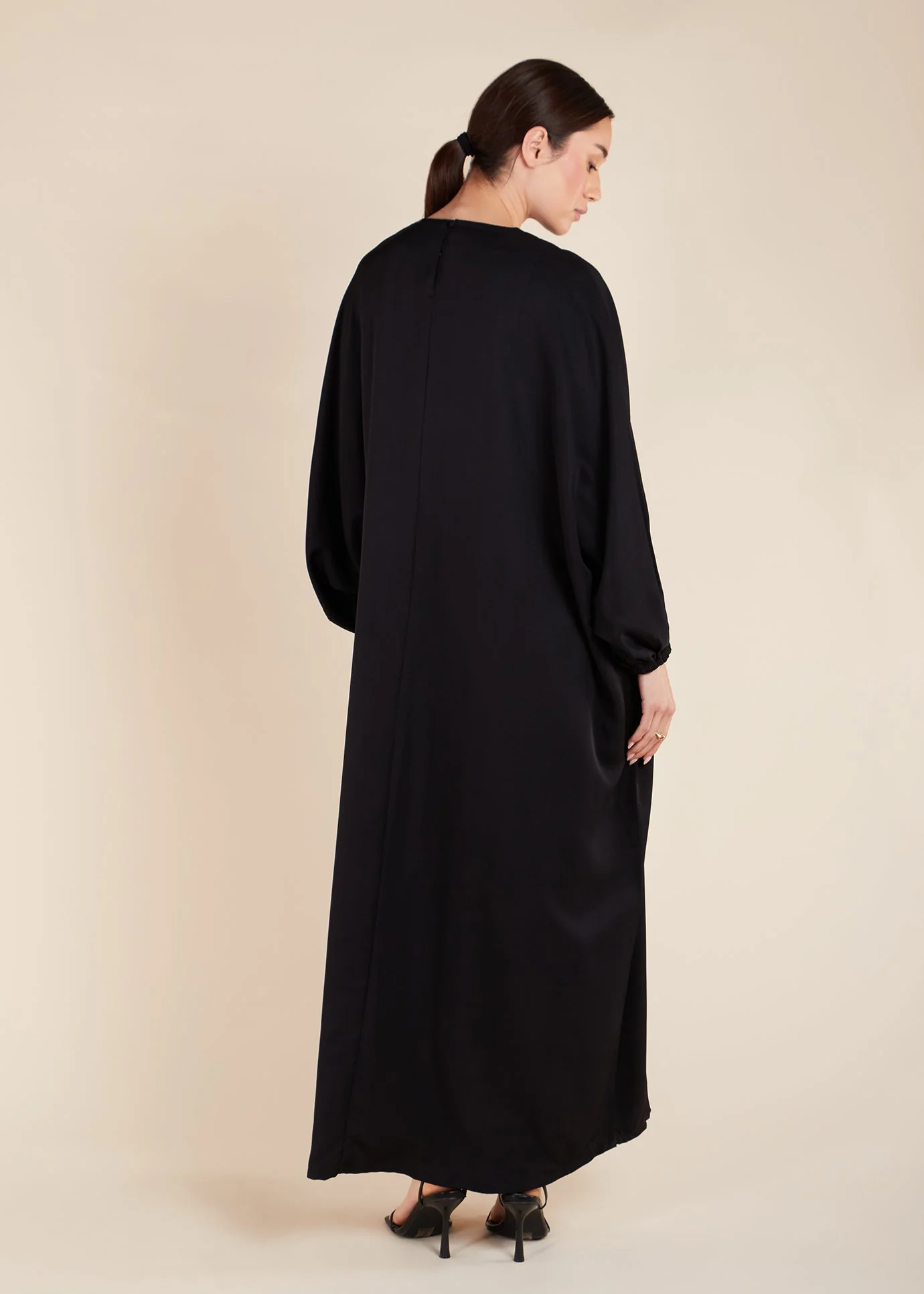 Plain Prayer Abaya Black - Image 3