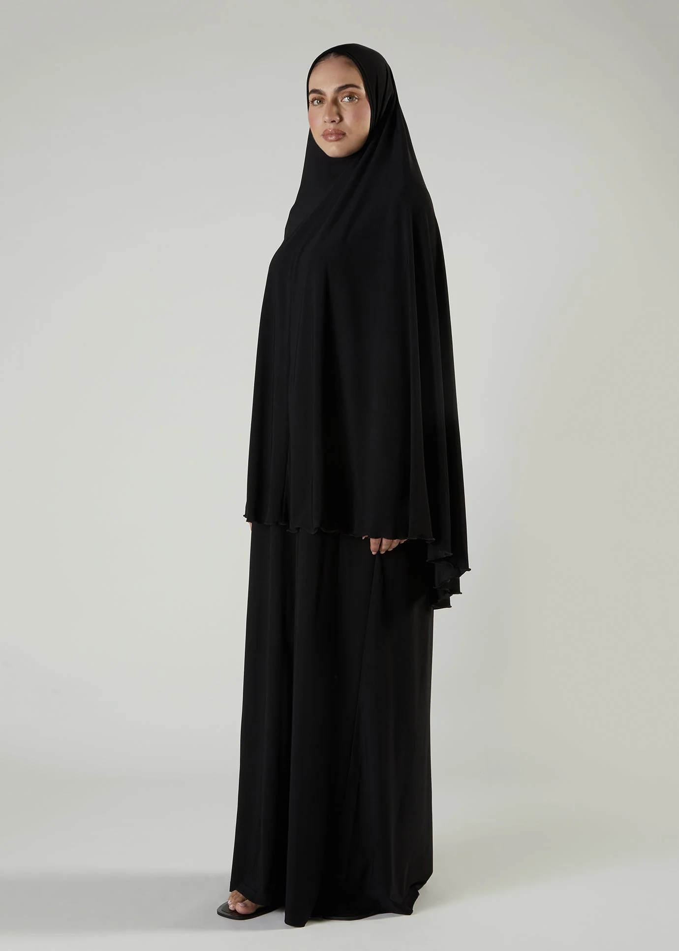 Prayer Abaya Set Ebony - Image 3