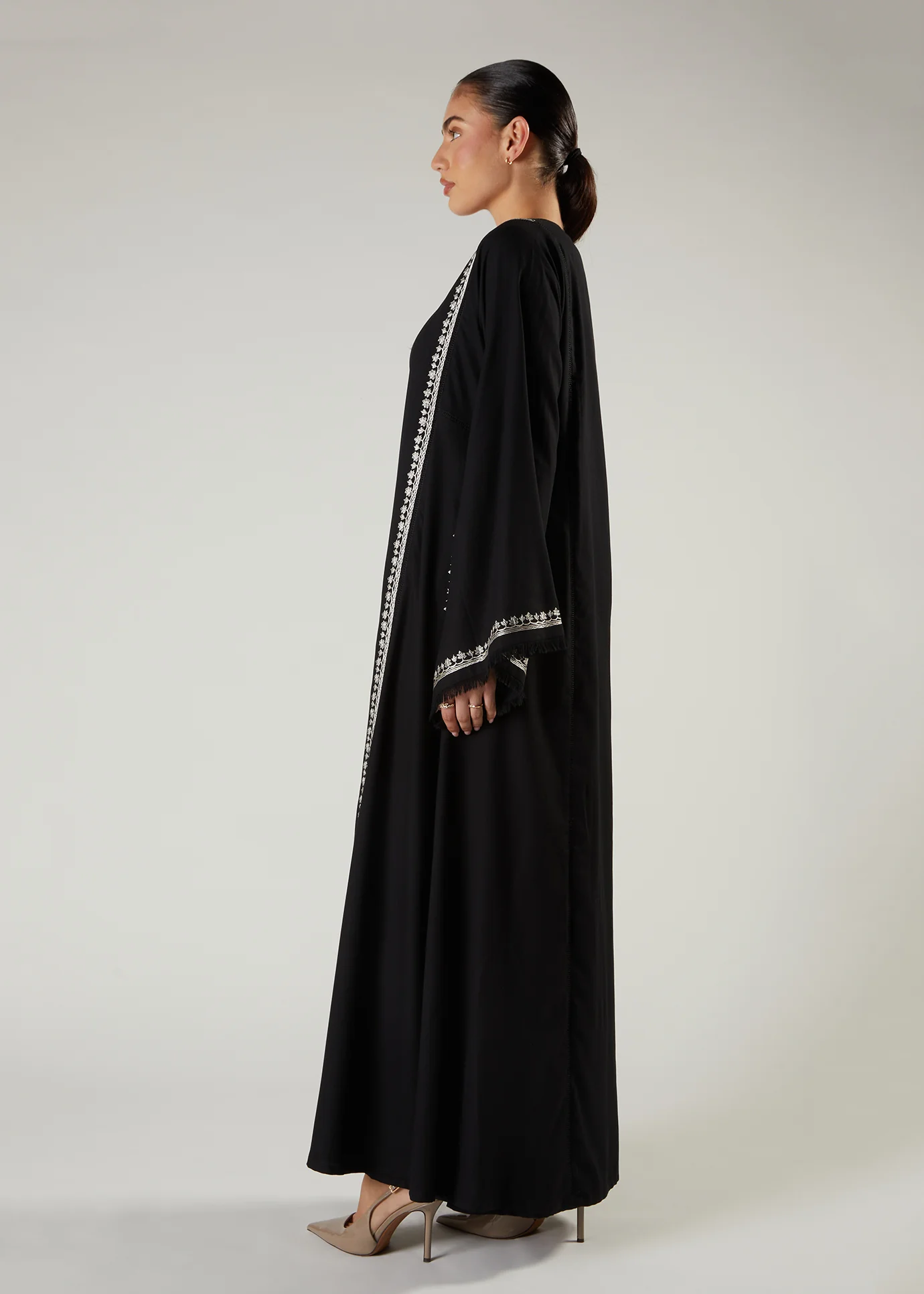 Samara Open Abaya - Image 3
