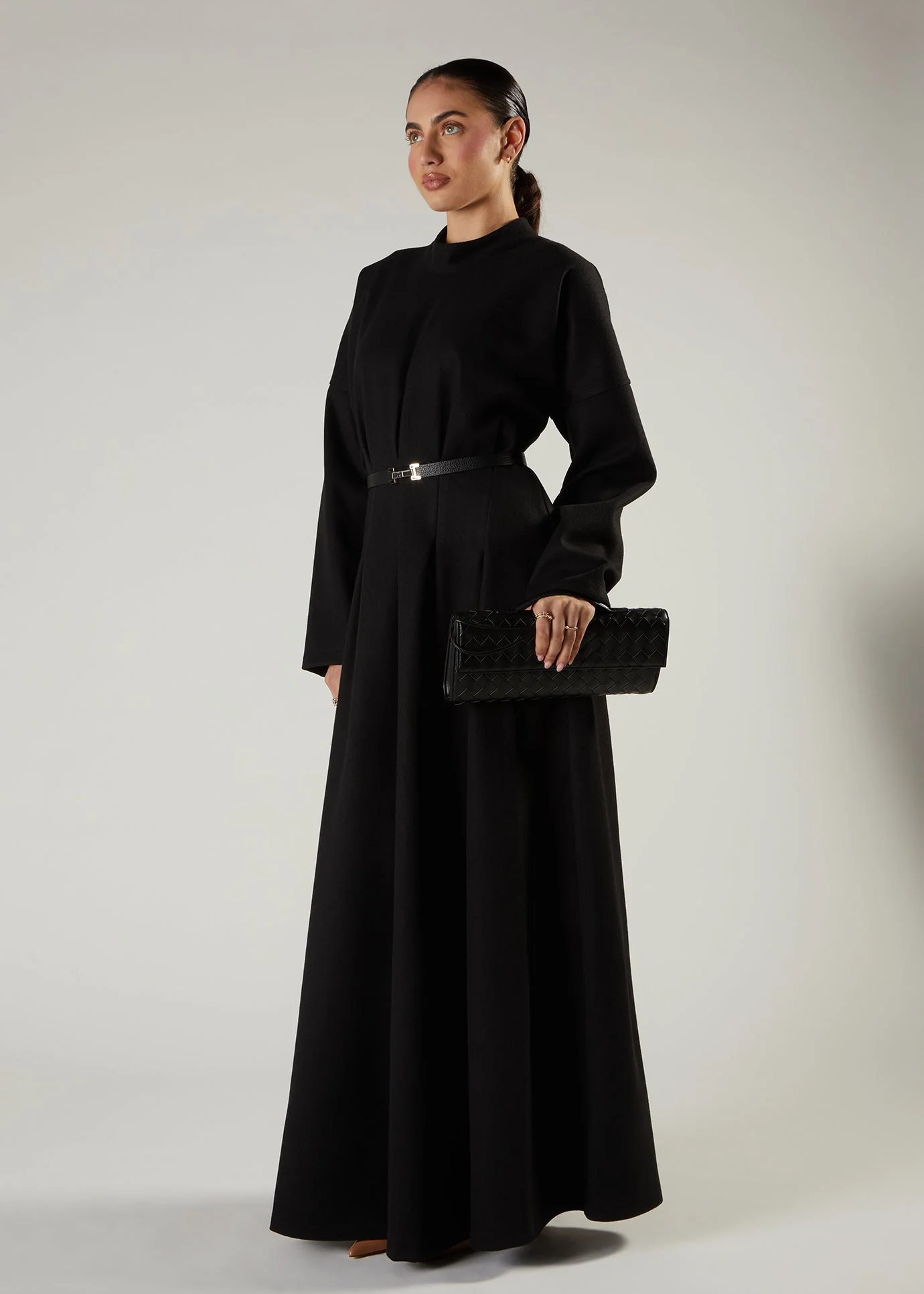 Shutter Pleat Abaya Black - Image 3