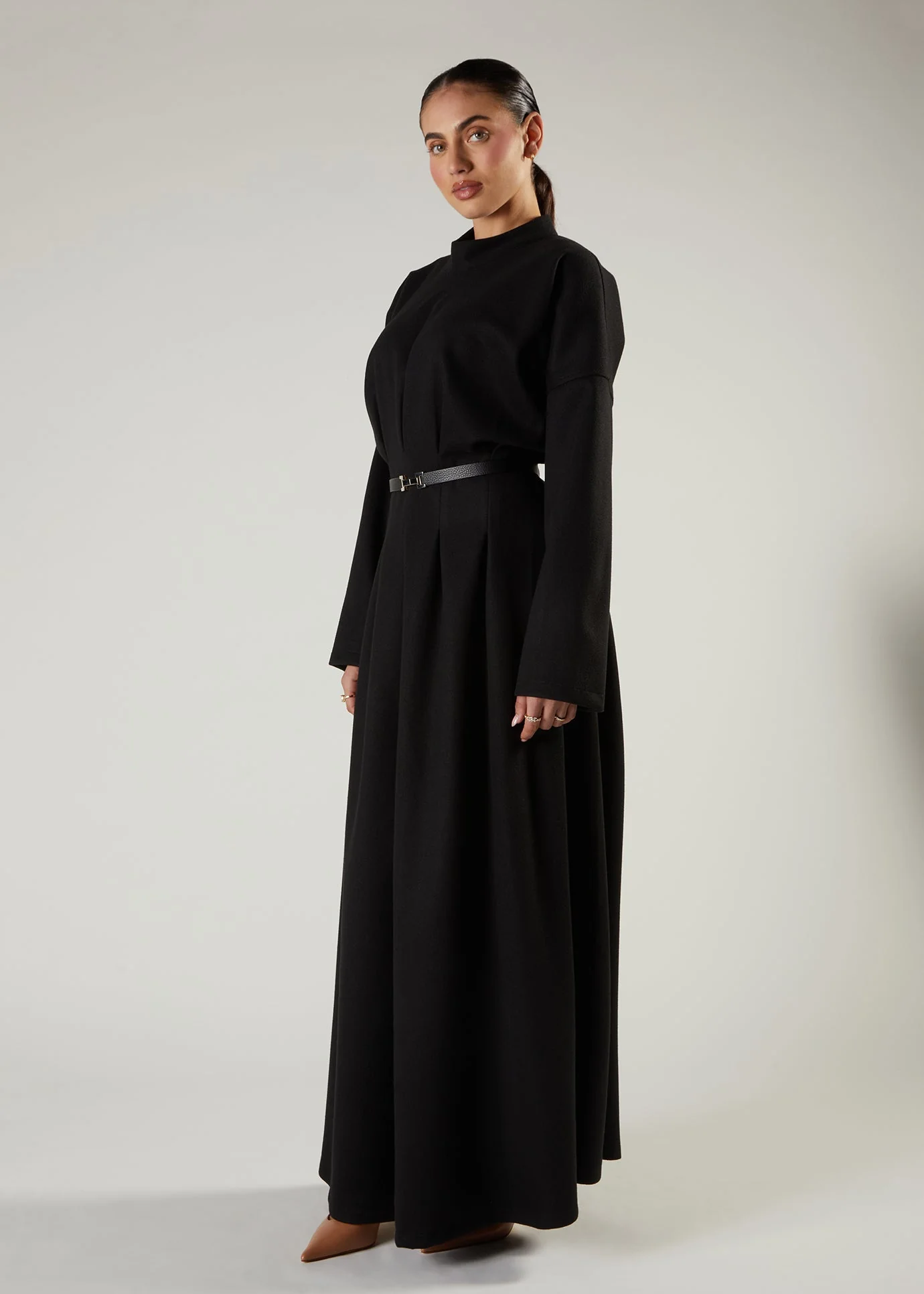 Shutter Pleat Abaya Black - Image 5