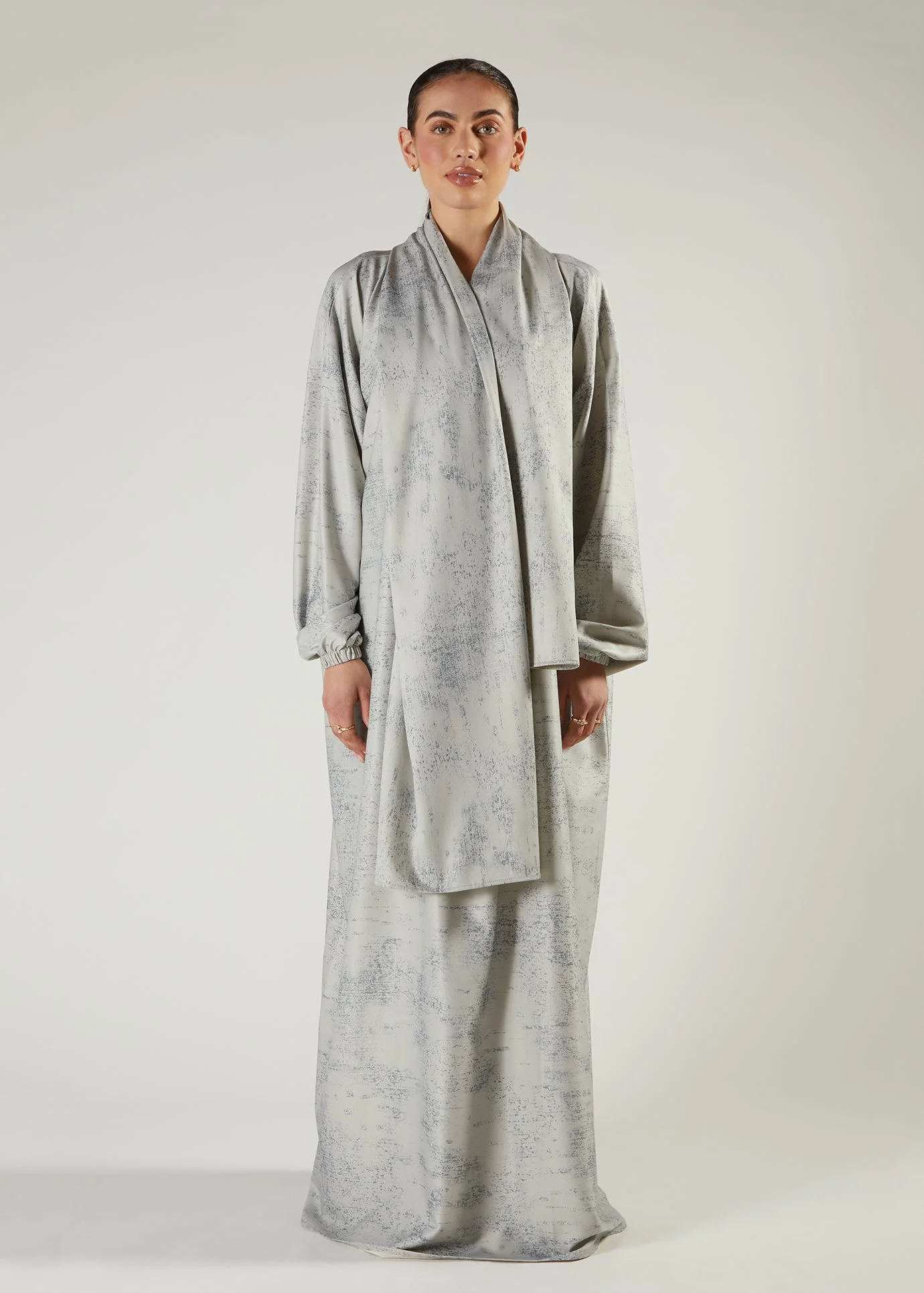 Speckled Grey Prayer Abaya - Image 2