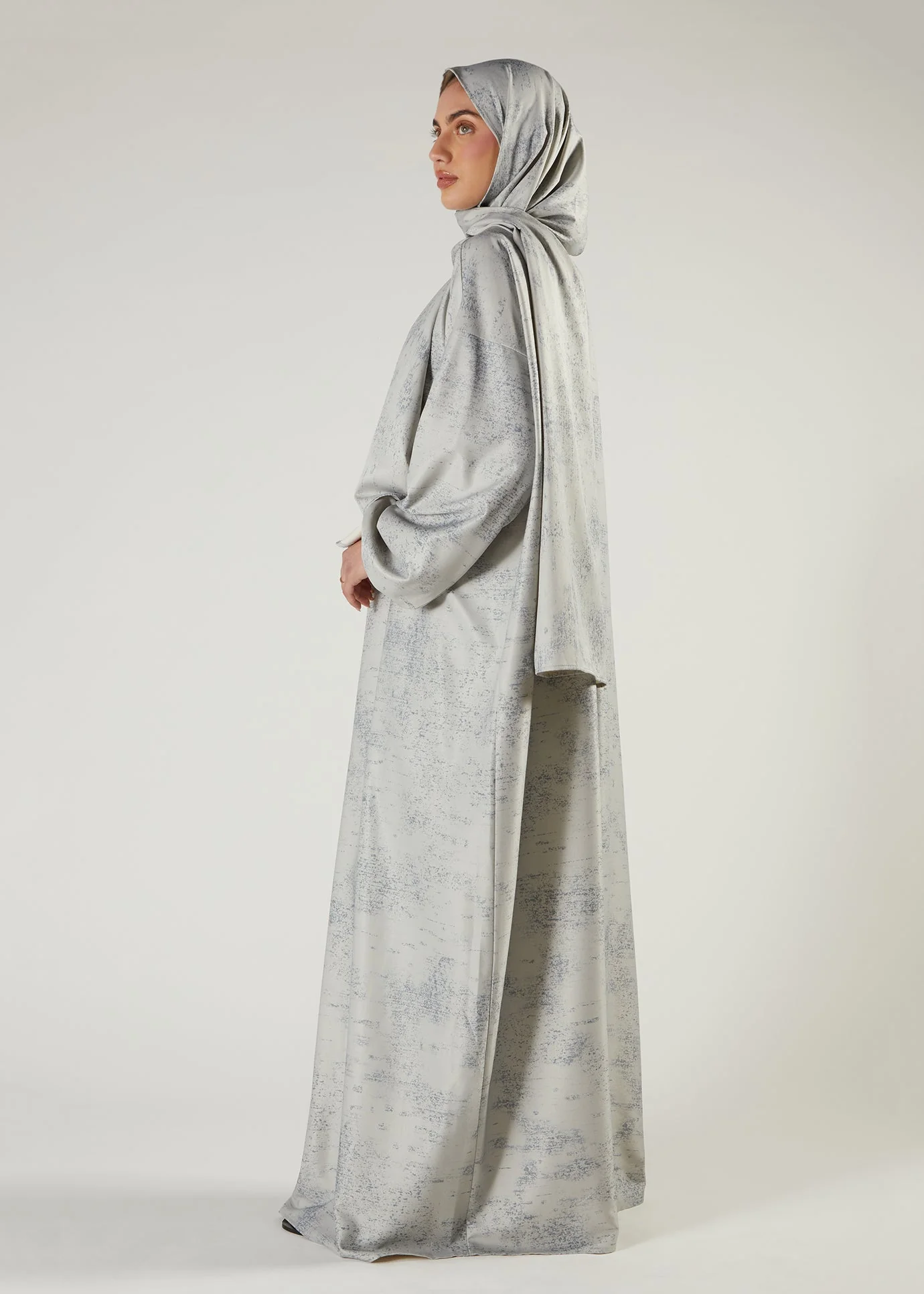 Speckled Grey Prayer Abaya - Image 5
