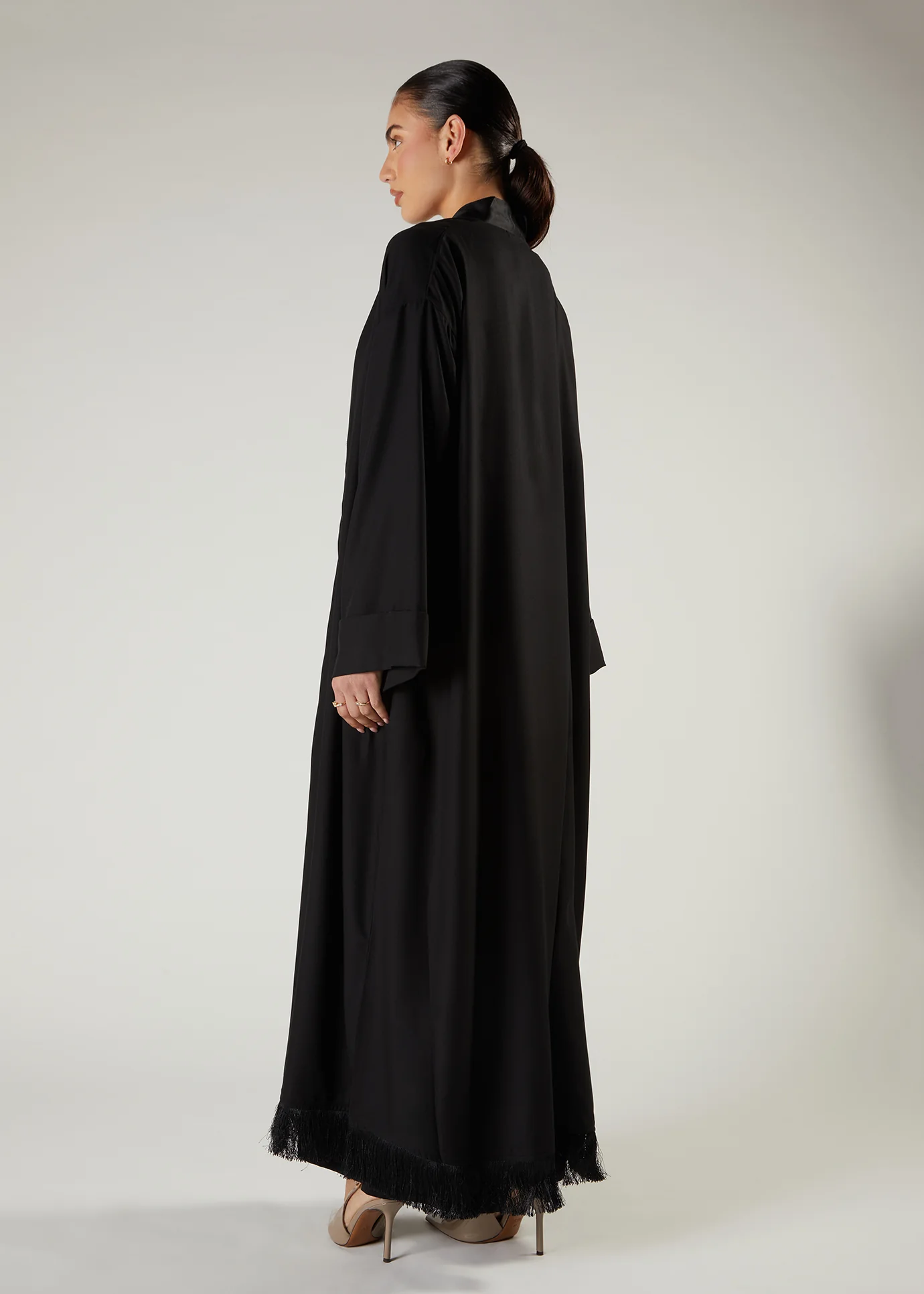Tassel Hem Open Abaya - Image 3