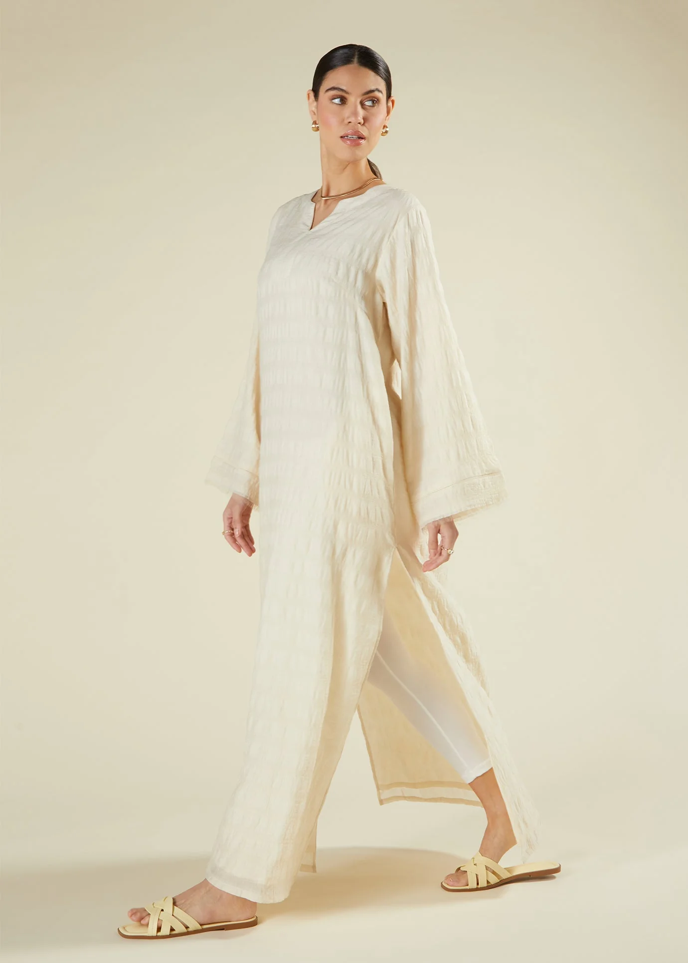 Textured Abaya Cream - Image 4